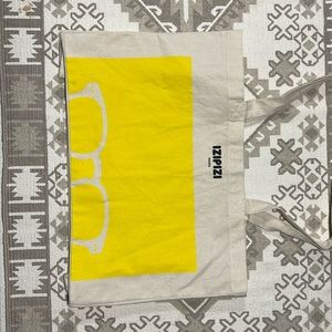 Izipizi (sounds like easy peasey) cotton tote